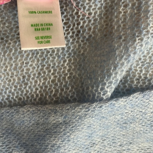 Lilly Pulitzer NWT Folie 100% Cashmere Drop Wrap Light Heathered Blue - Picture 3 of 4
